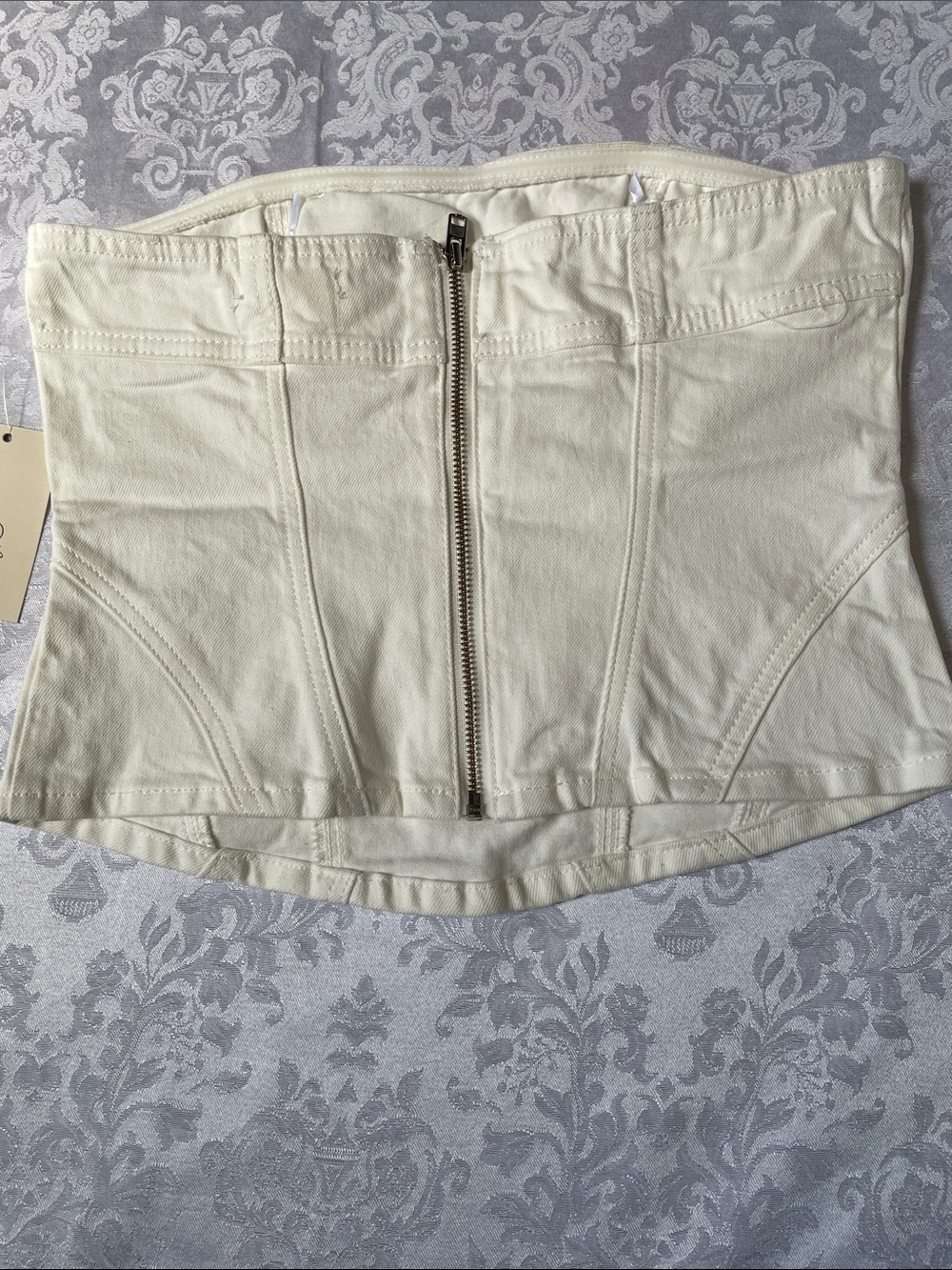 NWT Universal Thread Cream Corset-Style Bandeau Top.  Size 6. - Picture 3 of 4